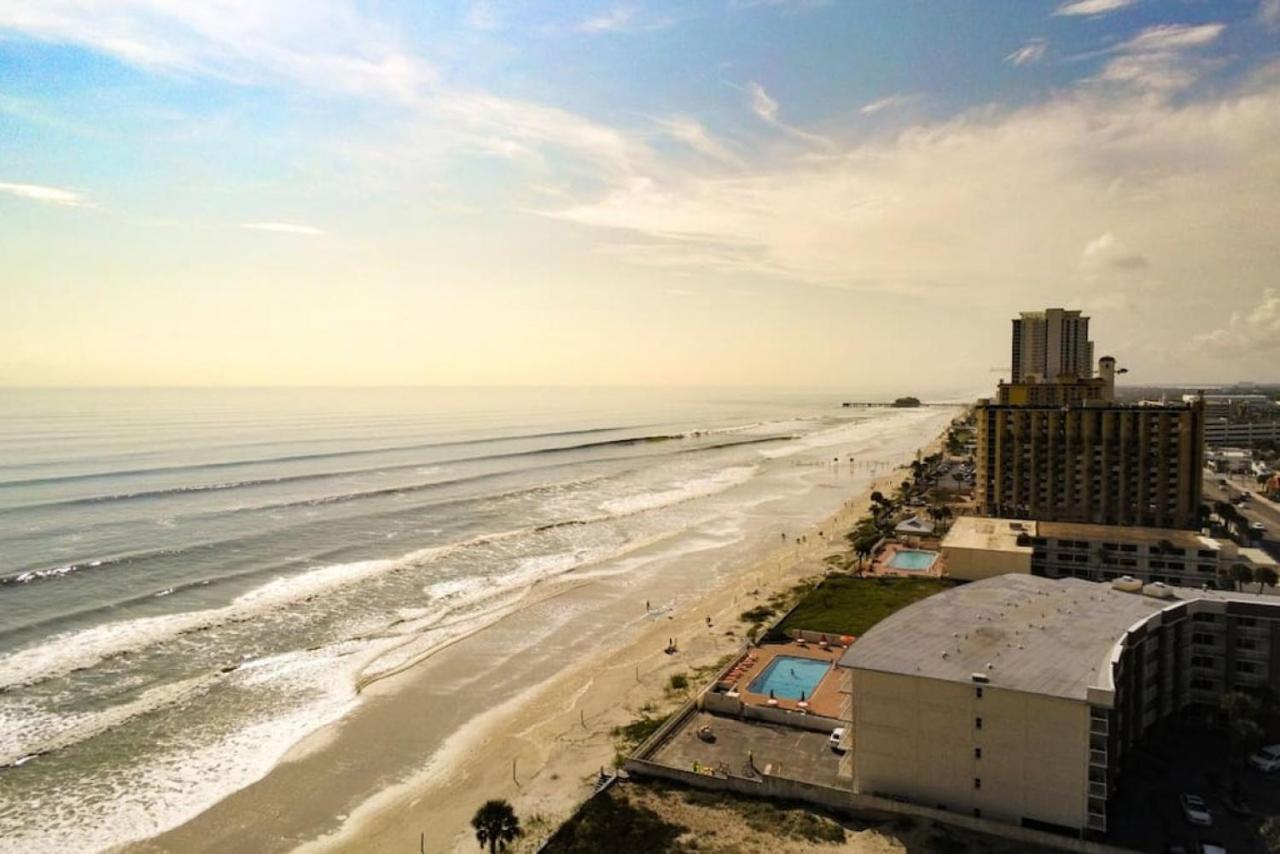 Paradise With Balcony Near The Action Villa Daytona Beach Exterior photo