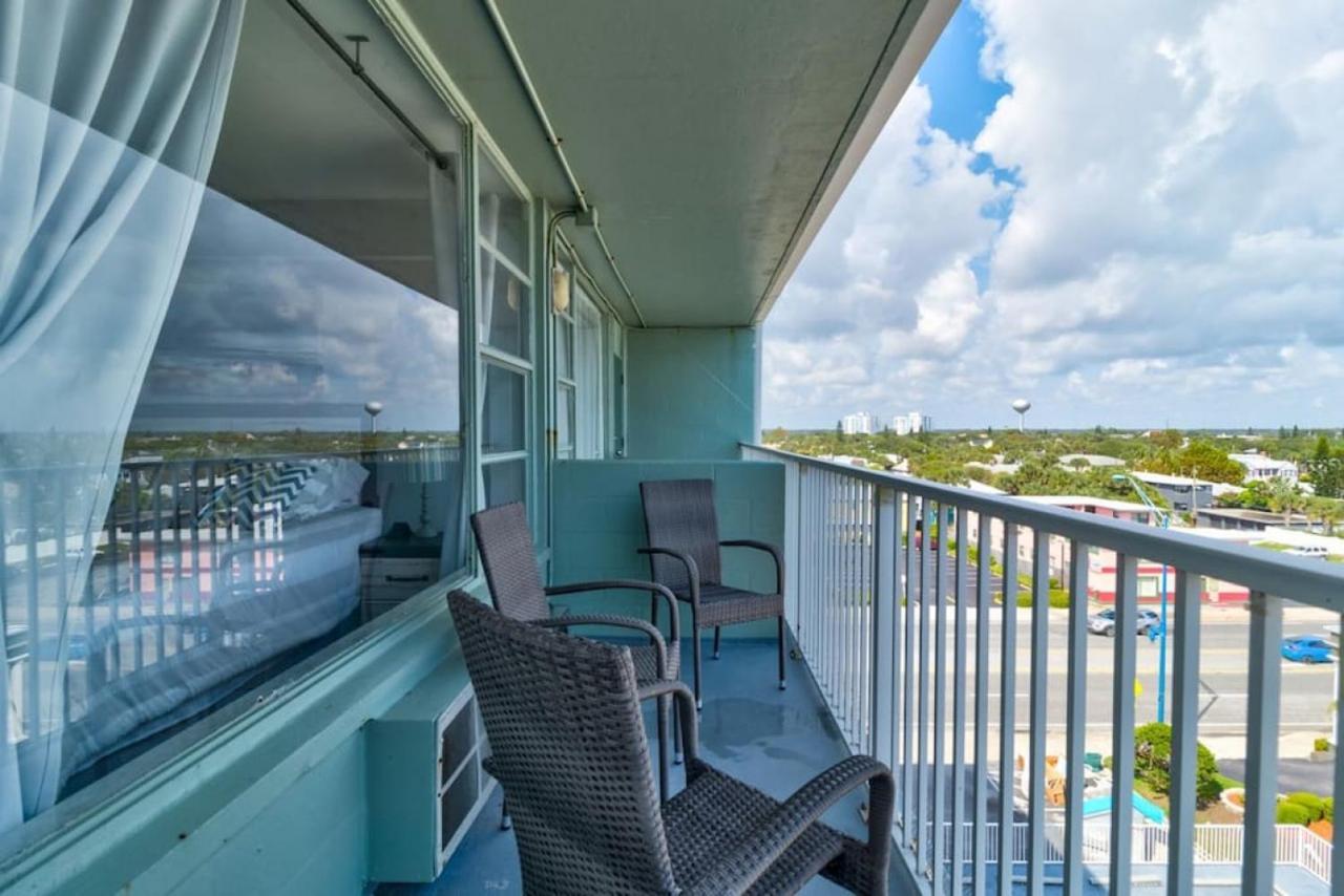 Paradise With Balcony Near The Action Villa Daytona Beach Exterior photo